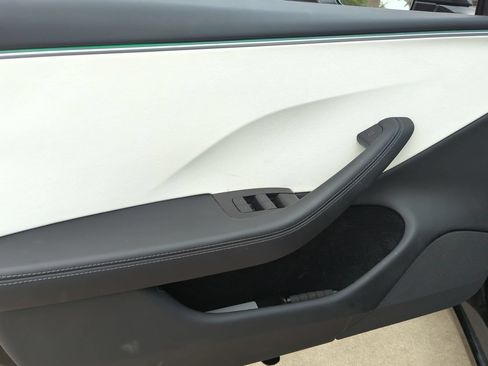 Used 2024 Tesla Model 3 Standard Range RWD image 20