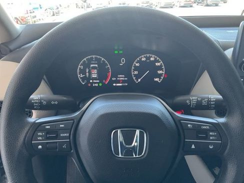 Used 2025 Honda HR-V LX image 7