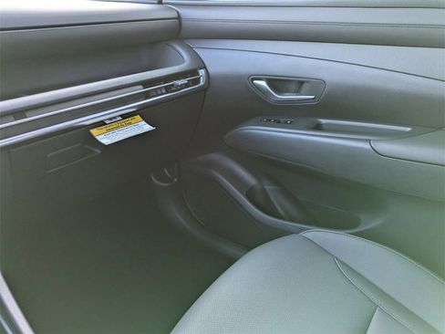 New 2025 Hyundai Tucson SEL image 17