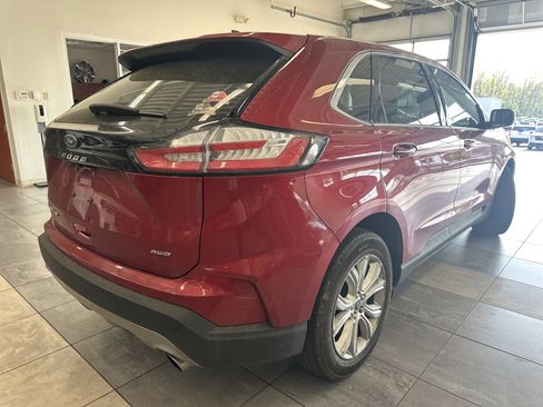 Used 2022 Ford Edge Titanium image 10