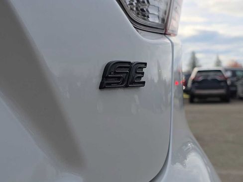 Used 2025 Toyota Corolla SE image 16