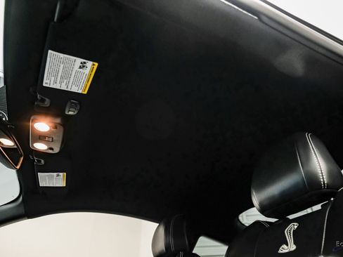 Used 2022 Ford Mustang Shelby GT500 w/ Technology Package image 41