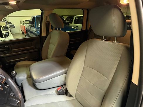 Used 2018 RAM 2500 Tradesman w/ Chrome Appearance Group AWD/4WD image 44