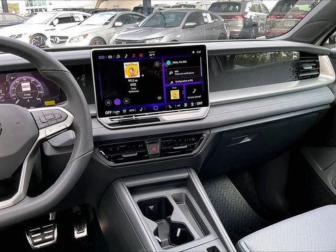 New 2026 Volkswagen Tiguan SE R-Line image 6