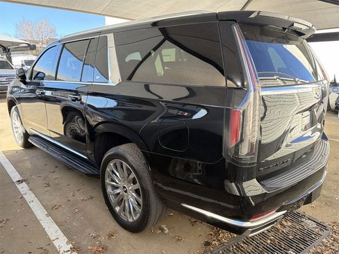 Used 2021 Cadillac Escalade ESV Premium Luxury image 4