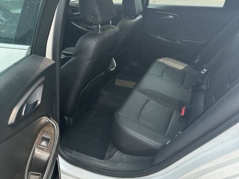 Used 2016 Chevrolet Malibu Premier FWD image 10