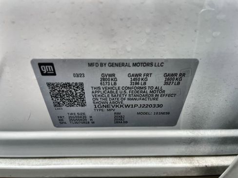 Certified 2023 Chevrolet Traverse Premier w/ LPO, Floor Liner Package AWD/4WD image 35