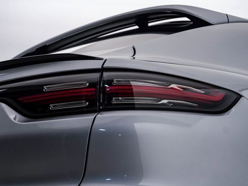 Used 2022 Porsche Cayenne Turbo image 13