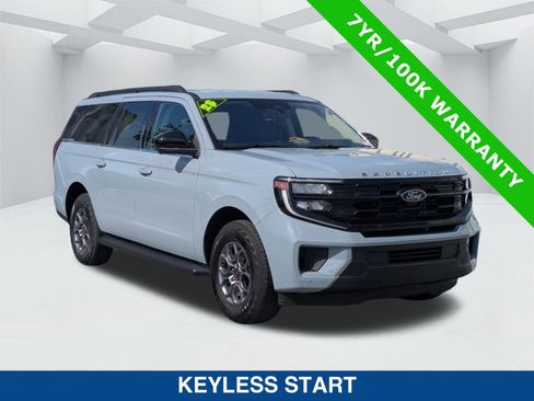 Certified 2025 Ford Expedition Max Active RWD image 3