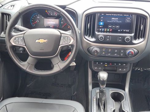 Used 2022 Chevrolet Colorado Z71 w/ Safety Package AWD/4WD image 26