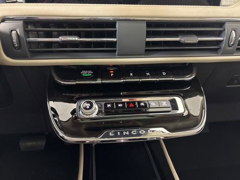 Used 2026 Lincoln Corsair Premiere image 28