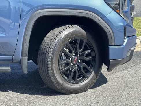 Used 2024 GMC Sierra 1500 Elevation image 12