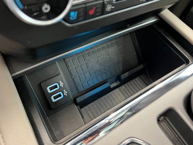 Used 2018 Ford Expedition Max XLT w/ Equipment Group 202A AWD/4WD image 31