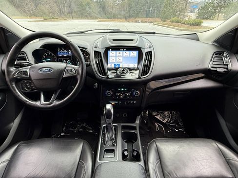 Used 2018 Ford Escape Titanium image 18