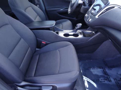 Used 2024 Chevrolet Malibu LT image 12