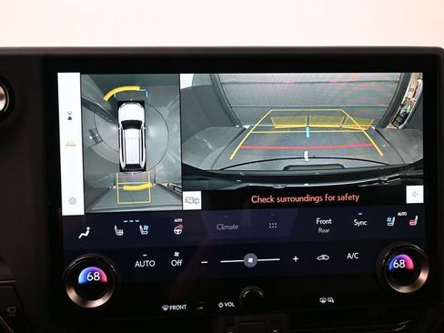 Used 2024 Lexus GX 550 w/ Accessory Package (31) image 18