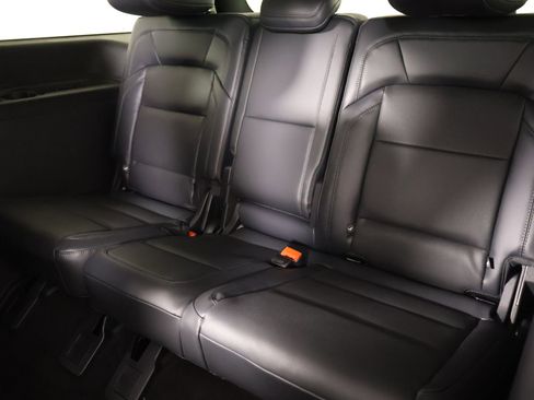 New 2026 Lincoln Navigator Premiere AWD/4WD image 13