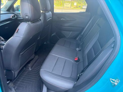 Used 2021 Chevrolet TrailBlazer RS w/ Sun and Liftgate Package FWD image 11