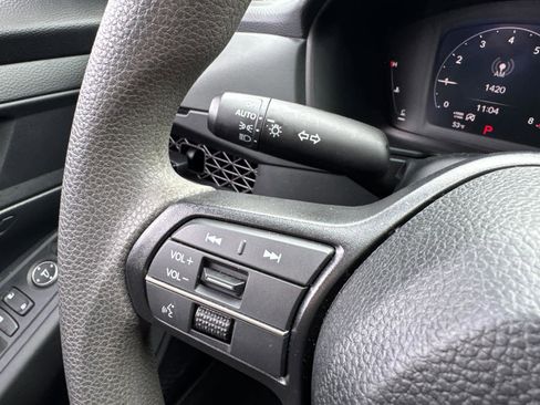 Used 2025 Honda Accord LX image 20