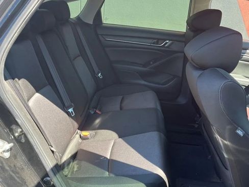 Used 2019 Honda Accord EX image 22