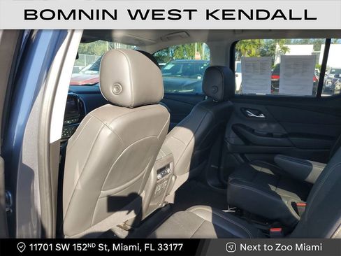 Used 2021 Chevrolet Traverse RS image 20