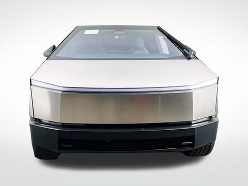 Used 2024 Tesla Cybertruck AWD Crew Cab image 2