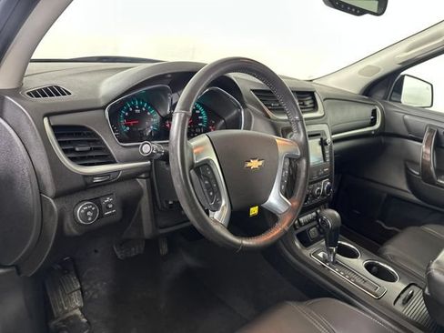 Used 2017 Chevrolet Traverse Premier FWD image 19