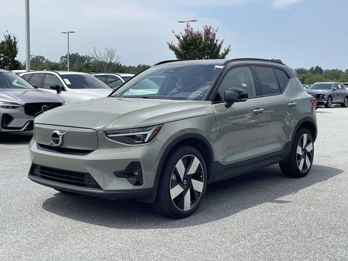 Used 2023 Volvo XC40 Recharge Ultimate w/ Protection Package Premier AWD/4WD image 25
