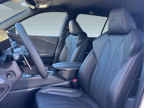 New 2026 Lexus TX 500h AWD image 5