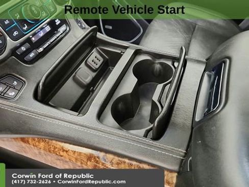 Used 2017 Chevrolet Suburban Premier image 19
