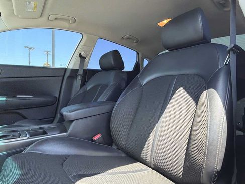 Used 2019 Kia Optima S FWD image 8