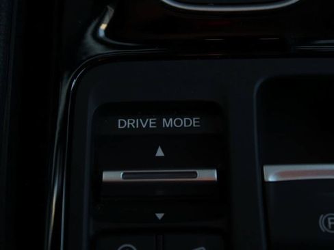 Used 2023 Honda Pilot EX-L image 31