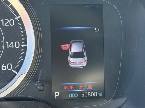 Used 2021 Toyota Corolla LE w/ Carpet Mat Package (TMS) FWD image 11