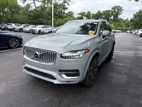 Used 2025 Volvo XC90 B5 Plus w/ Protection Package Premier AWD/4WD image 7