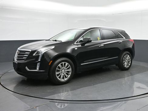 Used 2018 Cadillac XT5 Luxury image 3
