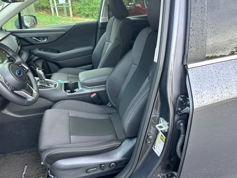 Used 2025 Subaru Outback Premium AWD/4WD image 15