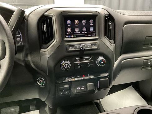 Used 2026 Chevrolet Silverado 1500 Custom AWD/4WD image 23