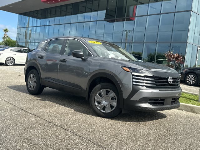 Used 2025 Nissan Kicks S FWD image 2