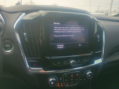 Used 2023 Chevrolet Traverse RS w/ LPO, Floor Liner Package image 28