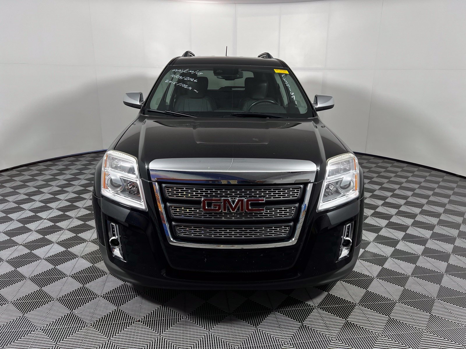 Used 2015 GMC Terrain SLT FWD image 2