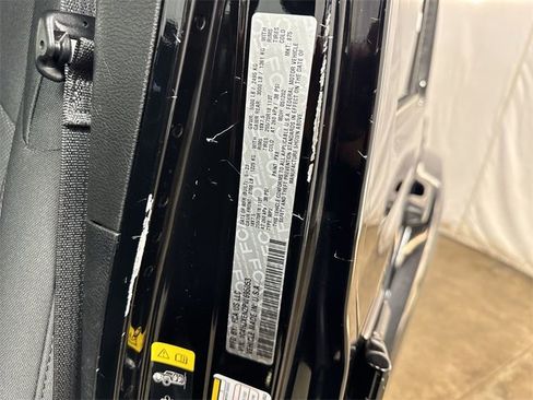 Used 2023 Jeep Wrangler Sahara image 31