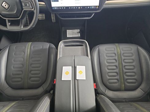 Used 2024 Rivian R1S Adventure image 31
