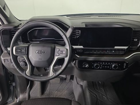 Used 2023 Chevrolet Silverado 1500 RST AWD/4WD image 12