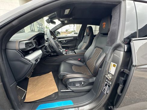 Used 2021 Lamborghini Urus image 9