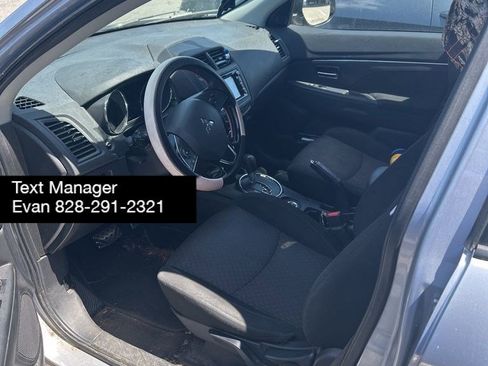 Used 2017 Mitsubishi Outlander Sport LE AWD/4WD image 5