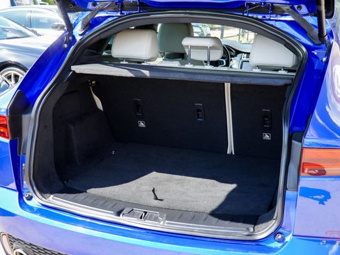 Used 2018 Jaguar E-PACE R-Dynamic HSE image 8