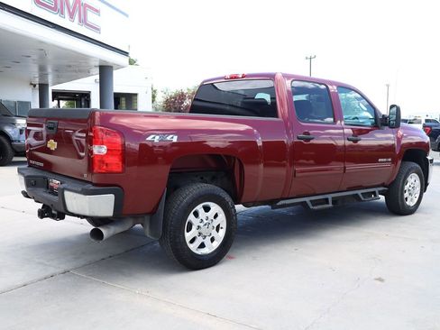Used 2013 Chevrolet Silverado 2500 LT w/ Interior Plus Package AWD/4WD image 6