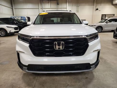 Certified 2023 Honda Pilot Elite image 8