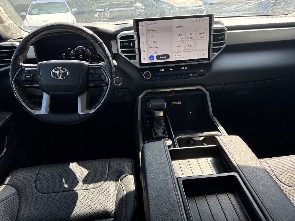 Used 2024 Toyota Tundra Limited AWD/4WD image 8