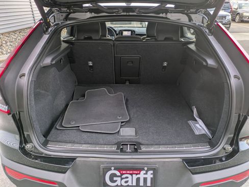 Certified 2023 Volvo C40 Recharge Core image 30